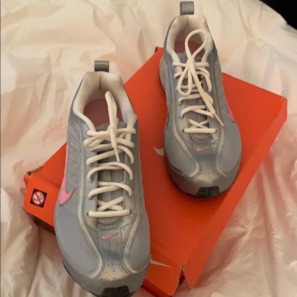 Nikes Women Air Max 180